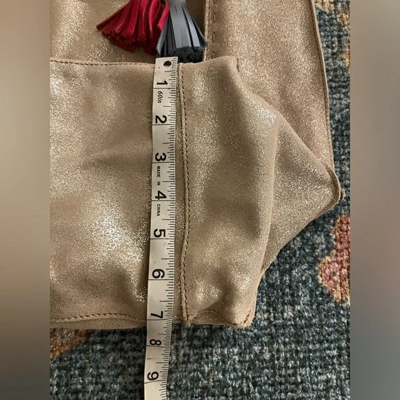 Women’s The Sak Los Feliz Suede Tote Bag - Picture 10 of 10